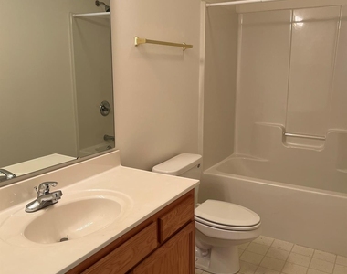162 Springwood Lane - Photo Thumbnail 14