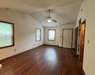 107 Bogey Lane - Photo Thumbnail 4
