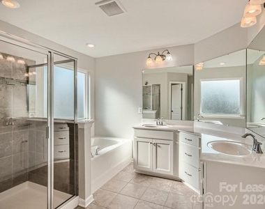 8123 Cornhill Avenue - Photo Thumbnail 16