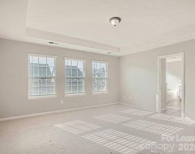8123 Cornhill Avenue - Photo Thumbnail 14