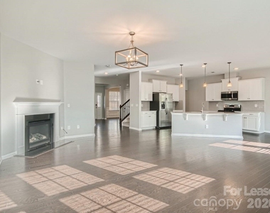 8123 Cornhill Avenue - Photo Thumbnail 5