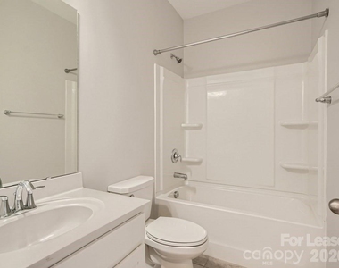 8123 Cornhill Avenue - Photo Thumbnail 13