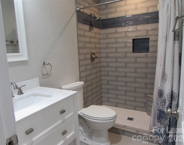 106 Yorkshire Drive - Photo Thumbnail 12
