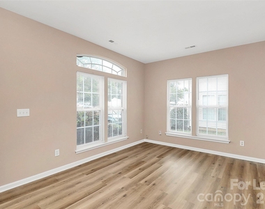 12260 Jessica Place - Photo Thumbnail 6