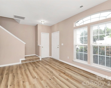 12260 Jessica Place - Photo Thumbnail 5
