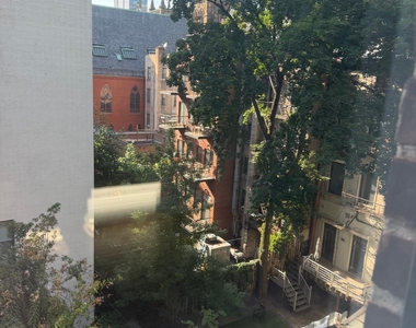 West 13th Street - Photo Thumbnail 8