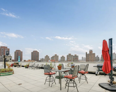 222 East 111th Street - Photo Thumbnail 8