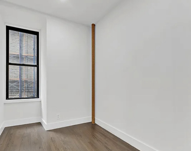 121 Madison Avenue - Photo Thumbnail 4