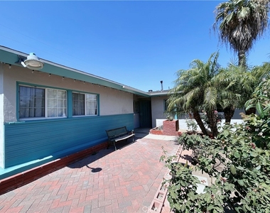 911 E La Verne Ave - Photo Thumbnail 1