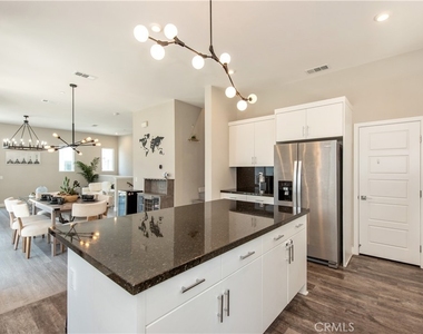 1426 S Urbana - Photo Thumbnail 4