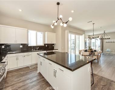 1426 S Urbana - Photo Thumbnail 3