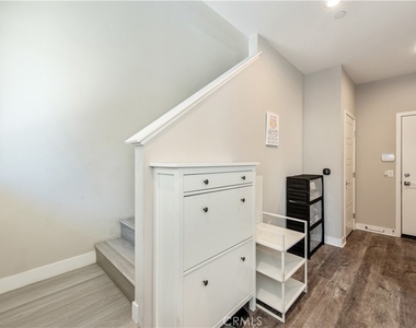 1426 S Urbana - Photo Thumbnail 7