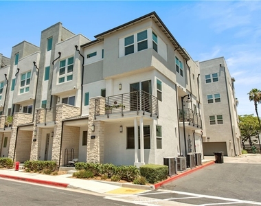 1426 S Urbana - Photo Thumbnail 26