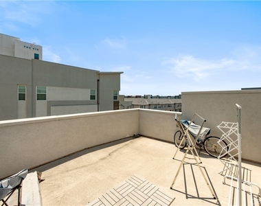 1426 S Urbana - Photo Thumbnail 23