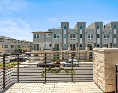 1426 S Urbana - Photo Thumbnail 12