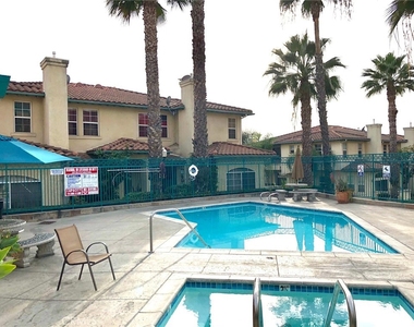 3711 Baldwin - Photo Thumbnail 12