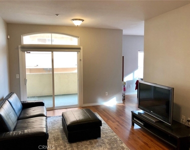 3711 Baldwin - Photo Thumbnail 2