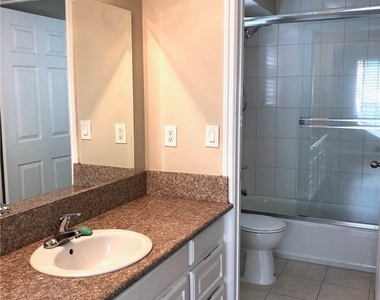 3711 Baldwin - Photo Thumbnail 8