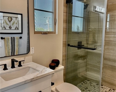 4437 Stewart - Photo Thumbnail 3