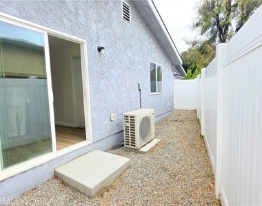 1016 Bennington - Photo Thumbnail 16