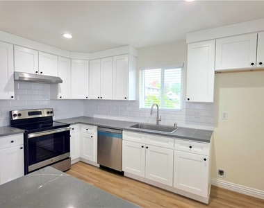 1016 Bennington - Photo Thumbnail 2