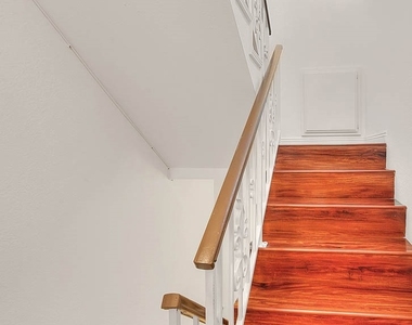 319 N Lincoln Apt A - Photo Thumbnail 30