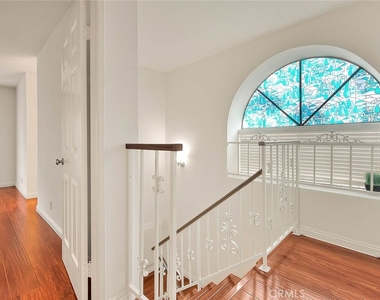 319 N Lincoln Apt A - Photo Thumbnail 15