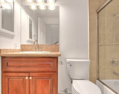 319 N Lincoln Apt A - Photo Thumbnail 24