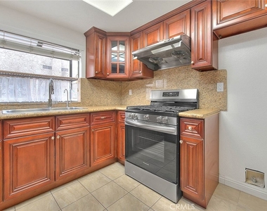 319 N Lincoln Apt A - Photo Thumbnail 20