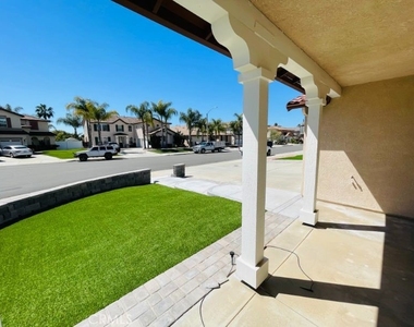 29720 Rossiter Road - Photo Thumbnail 4