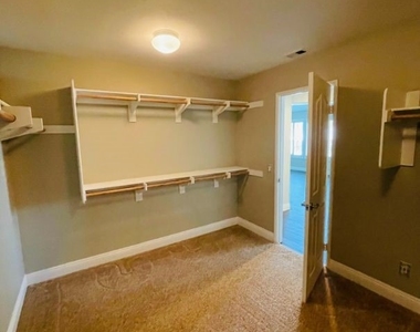 29720 Rossiter Road - Photo Thumbnail 50