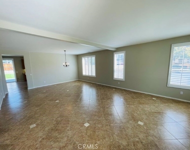 29720 Rossiter Road - Photo Thumbnail 5