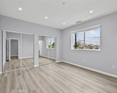 15836 Eccles Street - Photo Thumbnail 27