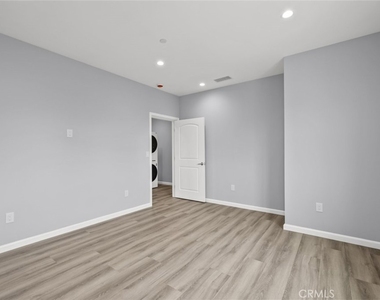 15836 Eccles Street - Photo Thumbnail 24