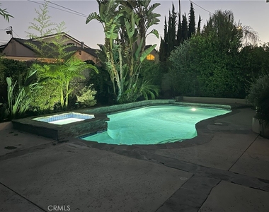 14320 Hortense Street - Photo Thumbnail 20