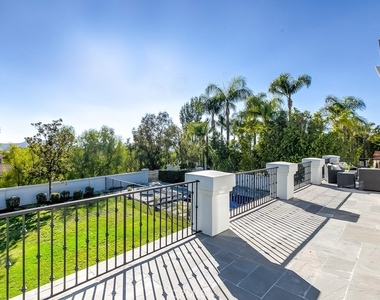 25504 Colette Way - Photo Thumbnail 46