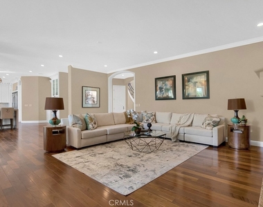 25504 Colette Way - Photo Thumbnail 10
