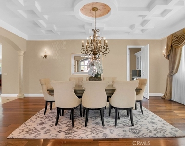 25504 Colette Way - Photo Thumbnail 5