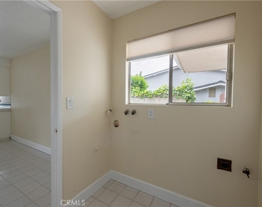 24221 Hatteras Street - Photo Thumbnail 21