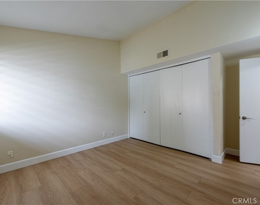 24221 Hatteras Street - Photo Thumbnail 31