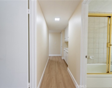 24221 Hatteras Street - Photo Thumbnail 22