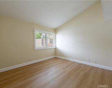 24221 Hatteras Street - Photo Thumbnail 30