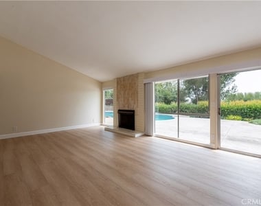 24221 Hatteras Street - Photo Thumbnail 13