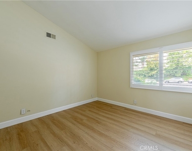 24221 Hatteras Street - Photo Thumbnail 32
