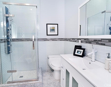 3841 Ridgemoor Drive - Photo Thumbnail 6