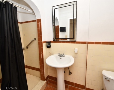 14103 Fonthill Avenue - Photo Thumbnail 32