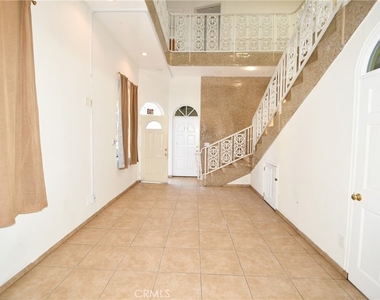 14103 Fonthill Avenue - Photo Thumbnail 4