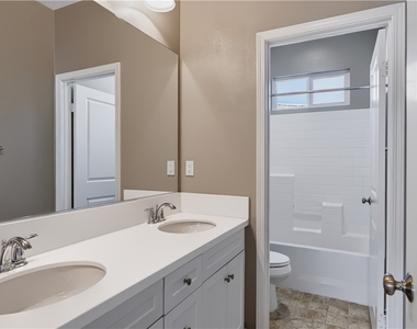 29669 Eastbank - Photo Thumbnail 31