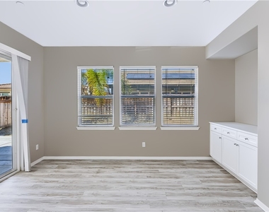 29669 Eastbank - Photo Thumbnail 9