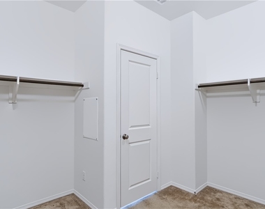 29669 Eastbank - Photo Thumbnail 25